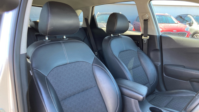 Kia Niro 1.6 GDi Hybrid 2 5dr DCT Hybrid Estate
